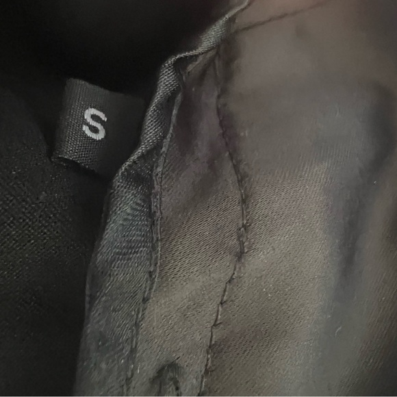 Nanushka Women’s Stretch Satiny Tulip Short Dress Shorts Black Sz Small - Picture 7 of 8